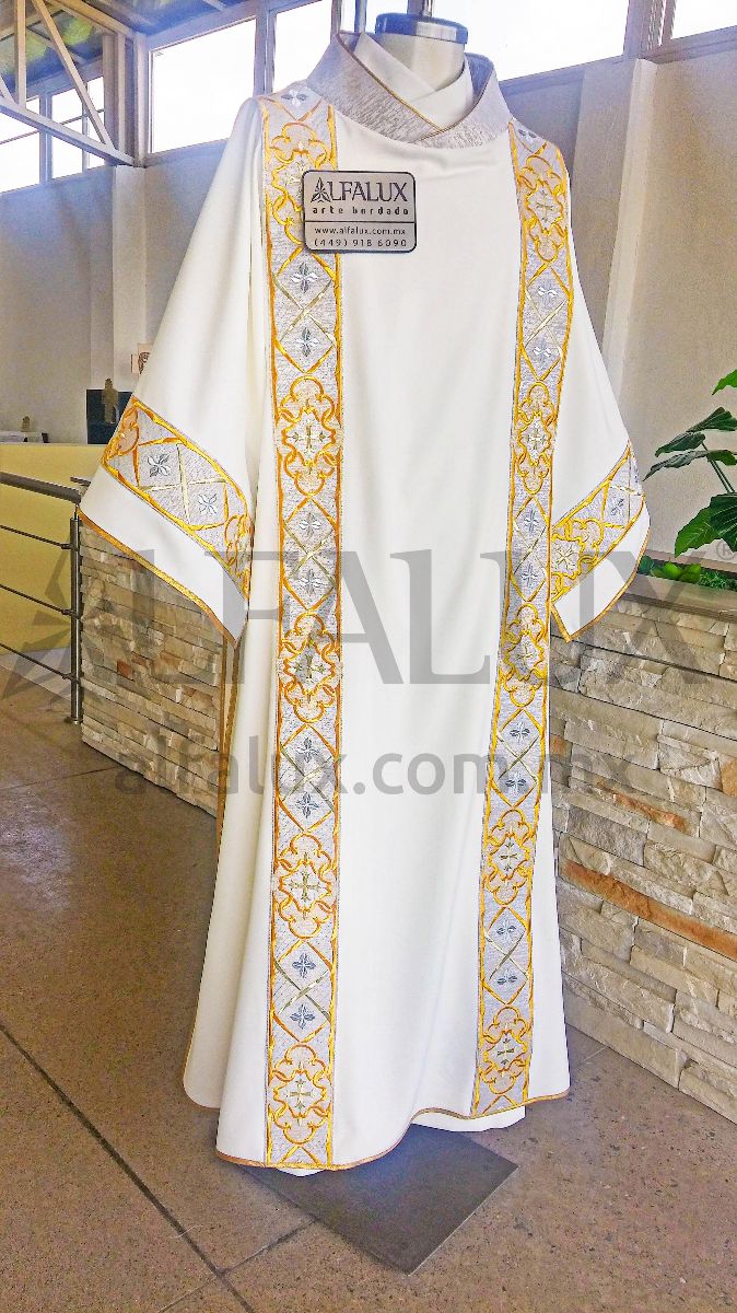 02 ROYAL Blanco Dalmática Brocado Doble Raya Mangas 342